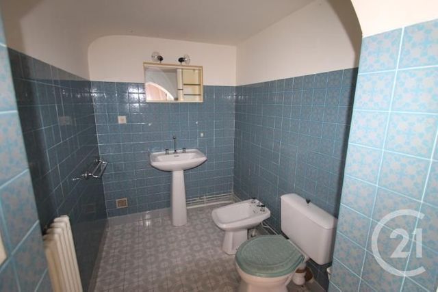 Afficher la photo en grand maison à vendre - 10 pièces - 216.0 m2 - ST YORRE - 03 - AUVERGNE - Century 21 Agence Girard