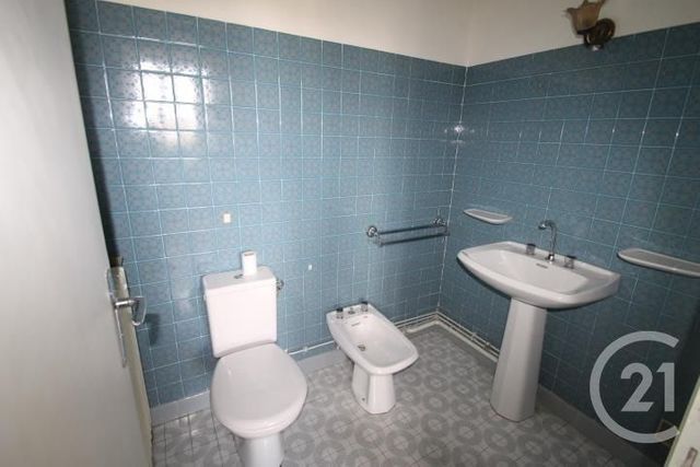 Afficher la photo en grand maison à vendre - 10 pièces - 216.0 m2 - ST YORRE - 03 - AUVERGNE - Century 21 Agence Girard