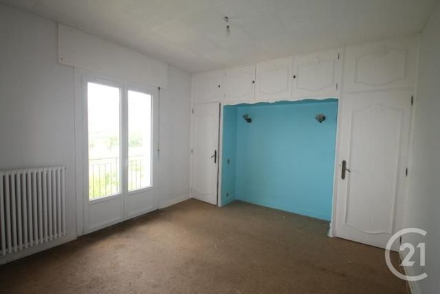 Afficher la photo en grand maison à vendre - 10 pièces - 216.0 m2 - ST YORRE - 03 - AUVERGNE - Century 21 Agence Girard