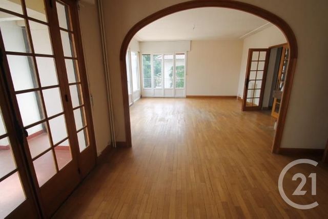 Afficher la photo en grand maison à vendre - 10 pièces - 216.0 m2 - ST YORRE - 03 - AUVERGNE - Century 21 Agence Girard