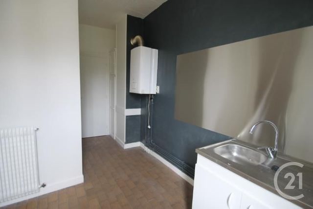 Afficher la photo en grand Appartement F2 à louer - 2 pièces - 48.78 m2 - GANNAT - 03 - AUVERGNE - Century 21 Agence Girard