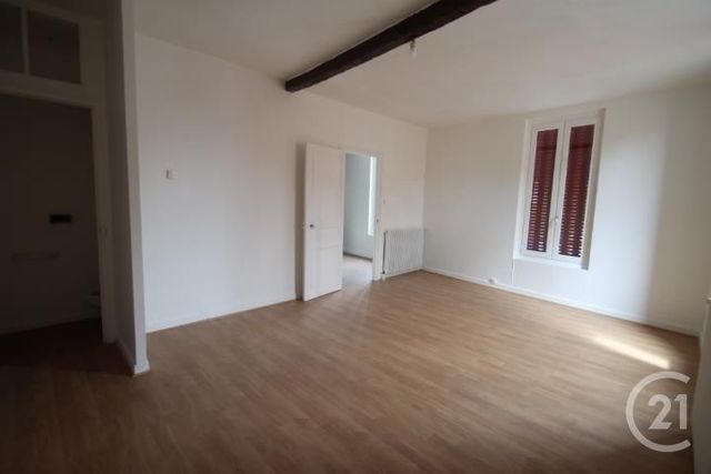 Afficher la photo en grand Appartement F2 à louer - 2 pièces - 48.78 m2 - GANNAT - 03 - AUVERGNE - Century 21 Agence Girard