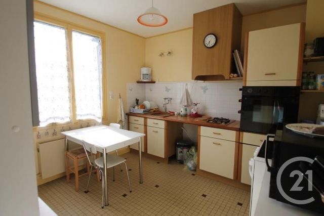 maison à louer - 4 pièces - 87.51 m2 - GANNAT - 03 - AUVERGNE - Century 21 Agence Girard maison à louer - 4 pièces - 87.51 m2 - GANNAT - 03 - AUVERGNE - Century 21 Agence Girard