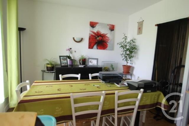 maison à louer - 4 pièces - 87.51 m2 - GANNAT - 03 - AUVERGNE - Century 21 Agence Girard maison à louer - 4 pièces - 87.51 m2 - GANNAT - 03 - AUVERGNE - Century 21 Agence Girard