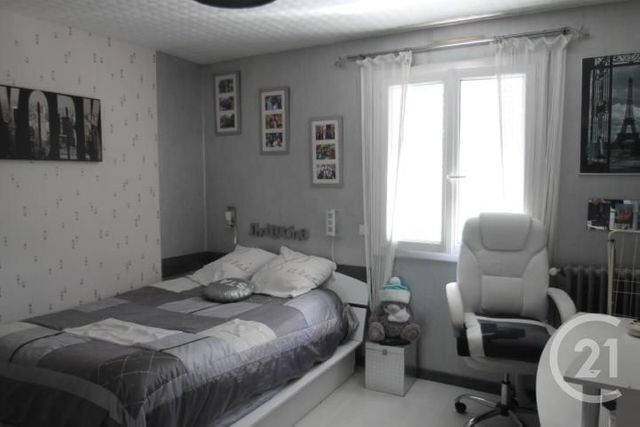 maison à vendre - 7 pièces - 150.0 m2 - VENSAT - 63 - AUVERGNE - Century 21 Agence Girard maison à vendre - 7 pièces - 150.0 m2 - VENSAT - 63 - AUVERGNE - Century 21 Agence Girard