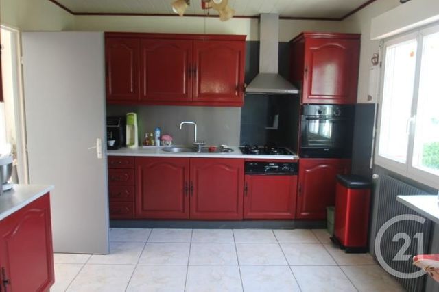 maison à vendre - 7 pièces - 150.0 m2 - VENSAT - 63 - AUVERGNE - Century 21 Agence Girard maison à vendre - 7 pièces - 150.0 m2 - VENSAT - 63 - AUVERGNE - Century 21 Agence Girard