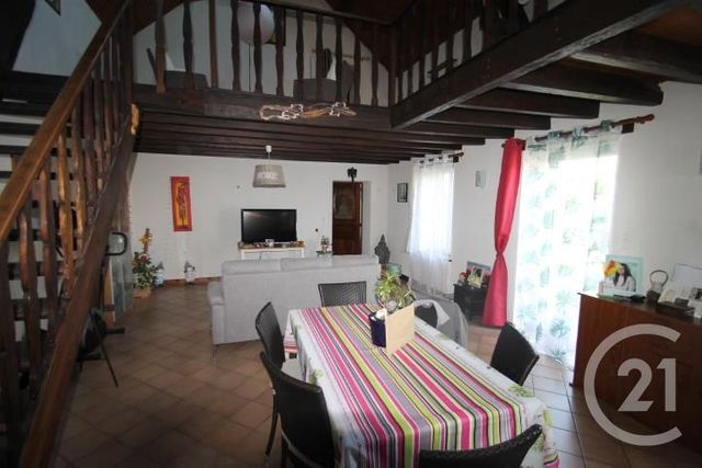 maison à vendre - 5 pièces - 126.0 m2 - ST QUINTIN SUR SIOULE - 63 - AUVERGNE - Century 21 Agence Girard maison à vendre - 5 pièces - 126.0 m2 - ST QUINTIN SUR SIOULE - 63 - AUVERGNE - Century 21 Agence Girard