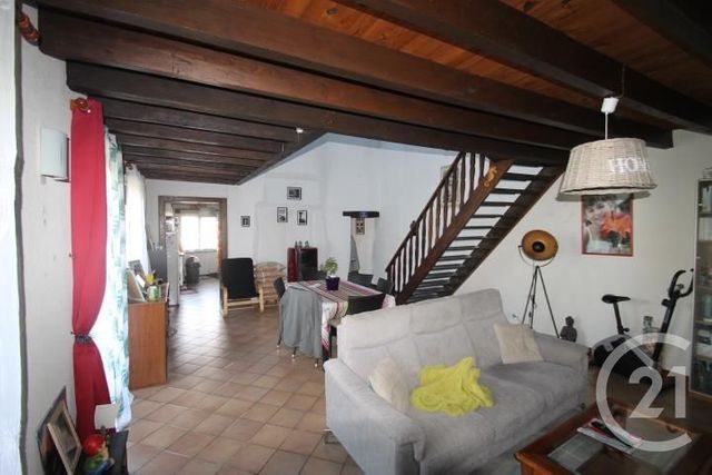 maison à vendre - 5 pièces - 126.0 m2 - ST QUINTIN SUR SIOULE - 63 - AUVERGNE - Century 21 Agence Girard maison à vendre - 5 pièces - 126.0 m2 - ST QUINTIN SUR SIOULE - 63 - AUVERGNE - Century 21 Agence Girard