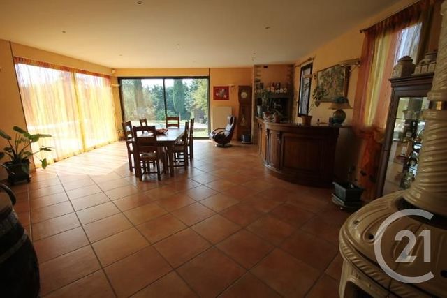 Afficher la photo en grand maison à vendre - 11 pièces - 294.4 m2 - ST HILAIRE LA CROIX - 63 - AUVERGNE - Century 21 Agence Girard