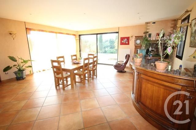 Afficher la photo en grand maison à vendre - 11 pièces - 294.4 m2 - ST HILAIRE LA CROIX - 63 - AUVERGNE - Century 21 Agence Girard