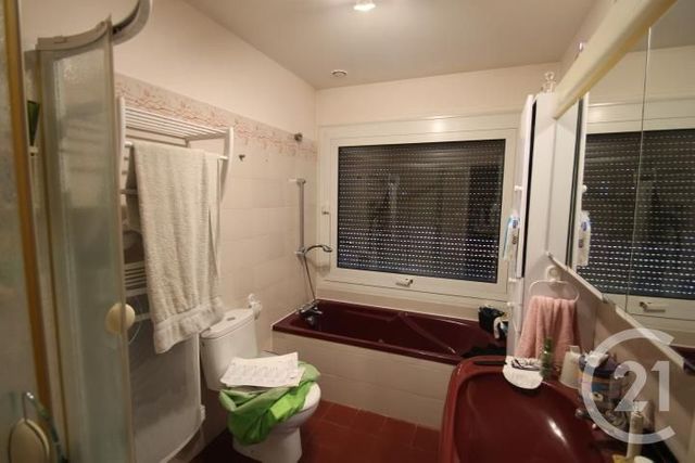 Afficher la photo en grand maison à vendre - 11 pièces - 294.4 m2 - ST HILAIRE LA CROIX - 63 - AUVERGNE - Century 21 Agence Girard
