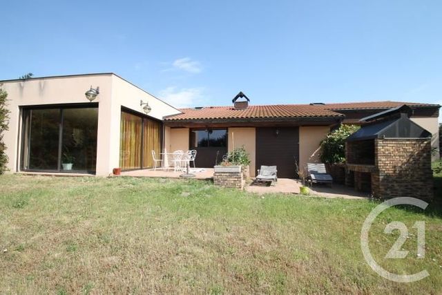 Afficher la photo en grand maison à vendre - 11 pièces - 294.4 m2 - ST HILAIRE LA CROIX - 63 - AUVERGNE - Century 21 Agence Girard