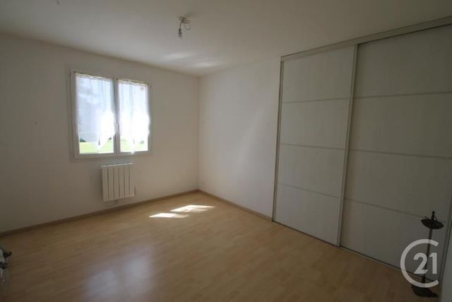 Afficher la photo en grand maison à vendre - 8 pièces - 172.0 m2 - BROUT VERNET - 03 - AUVERGNE - Century 21 Agence Girard