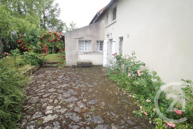 Afficher la photo en grand maison à vendre - 6 pièces - 152.0 m2 - BELLENAVES - 03 - AUVERGNE - Century 21 Agence Girard