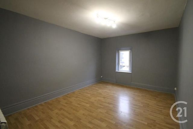 Afficher la photo en grand Appartement F2 à louer - 2 pièces - 44.0 m2 - GANNAT - 03 - AUVERGNE - Century 21 Agence Girard