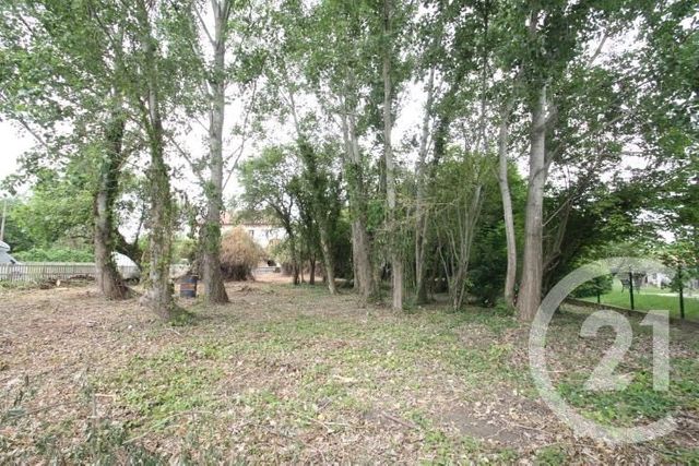 Afficher la photo en grand terrain à vendre - 4154.0 m2 - GANNAT - 03 - AUVERGNE - Century 21 Agence Girard
