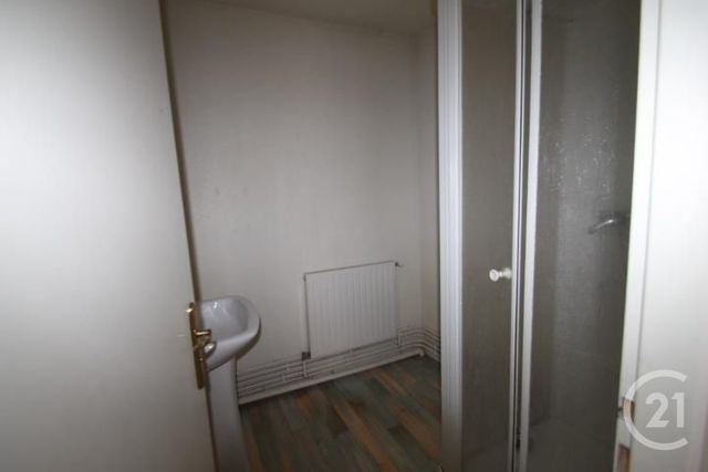 Afficher la photo en grand appartement à louer - 3 pièces - 77.27 m2 - GANNAT - 03 - AUVERGNE - Century 21 Agence Girard