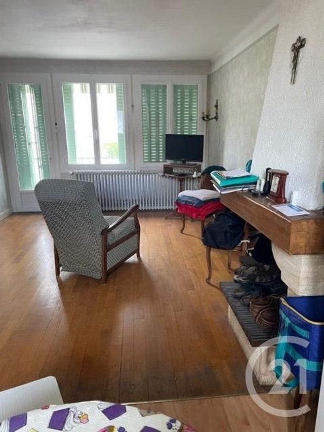 Afficher la photo en grand maison à vendre - 8 pièces - 102.0 m2 - VICHY - 03 - AUVERGNE - Century 21 Agence Girard
