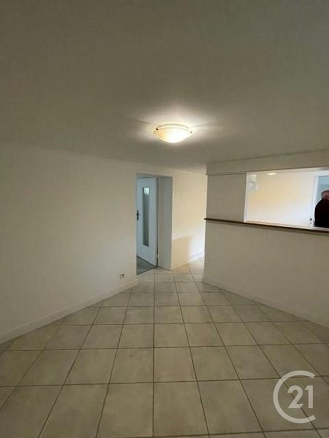 Afficher la photo en grand maison à vendre - 8 pièces - 102.0 m2 - VICHY - 03 - AUVERGNE - Century 21 Agence Girard