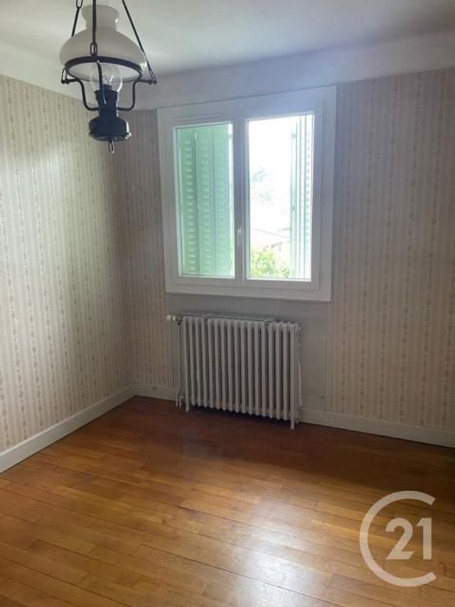Afficher la photo en grand maison à vendre - 8 pièces - 102.0 m2 - VICHY - 03 - AUVERGNE - Century 21 Agence Girard