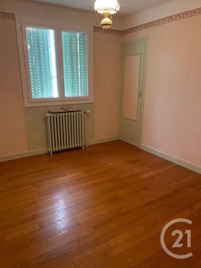 Afficher la photo en grand maison à vendre - 8 pièces - 102.0 m2 - VICHY - 03 - AUVERGNE - Century 21 Agence Girard