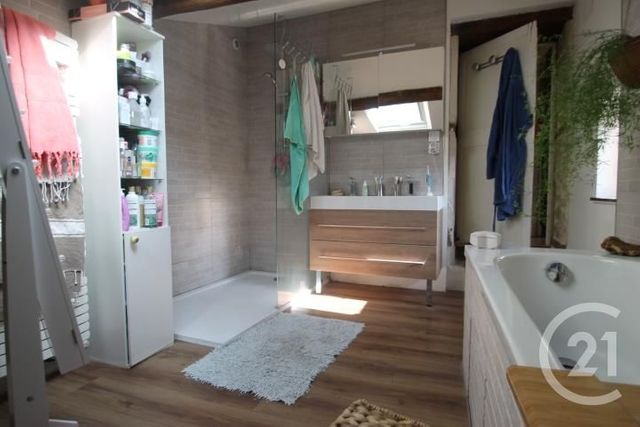 Afficher la photo en grand maison à vendre - 5 pièces - 139.0 m2 - GANNAT - 03 - AUVERGNE - Century 21 Agence Girard