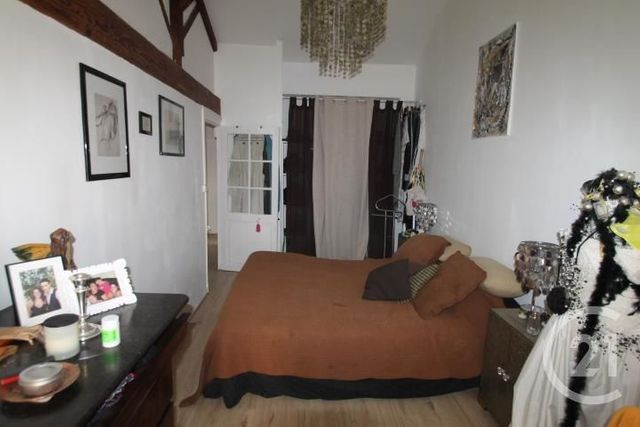 Afficher la photo en grand maison à vendre - 5 pièces - 139.0 m2 - GANNAT - 03 - AUVERGNE - Century 21 Agence Girard