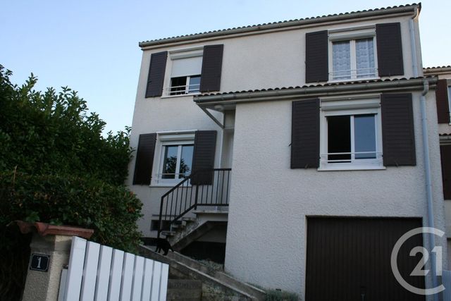 maison à louer - 4 pièces - 93.4 m2 - COMBRONDE - 63 - AUVERGNE - Century 21 Agence Girard