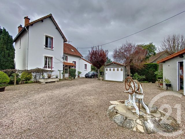 maison à vendre - 11 pièces - 165.0 m2 - GANNAT - 03 - AUVERGNE - Century 21 Agence Girard