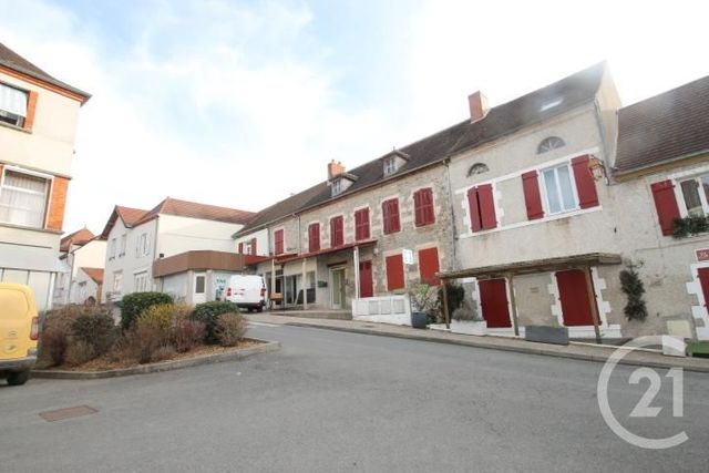 Appartement F3 à louer - 3 pièces - 72.29 m2 - CHANTELLE - 03 - AUVERGNE - Century 21 Agence Girard